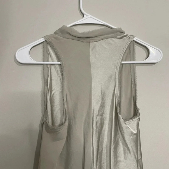 Ramey Brook 100% Silk Dual Toned Faux Wrap Sleeveless Blouse - Picture 5 of 9